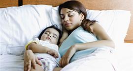 Co-sleeping- The Pros and Cons of Sleeping With Your Baby