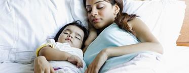 Co-sleeping- The Pros and Cons of Sleeping With Your Baby